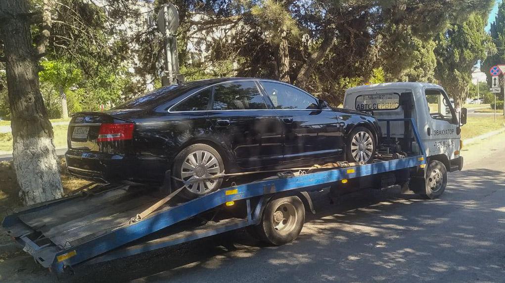 Эвакуатор в Феодосии 24/7